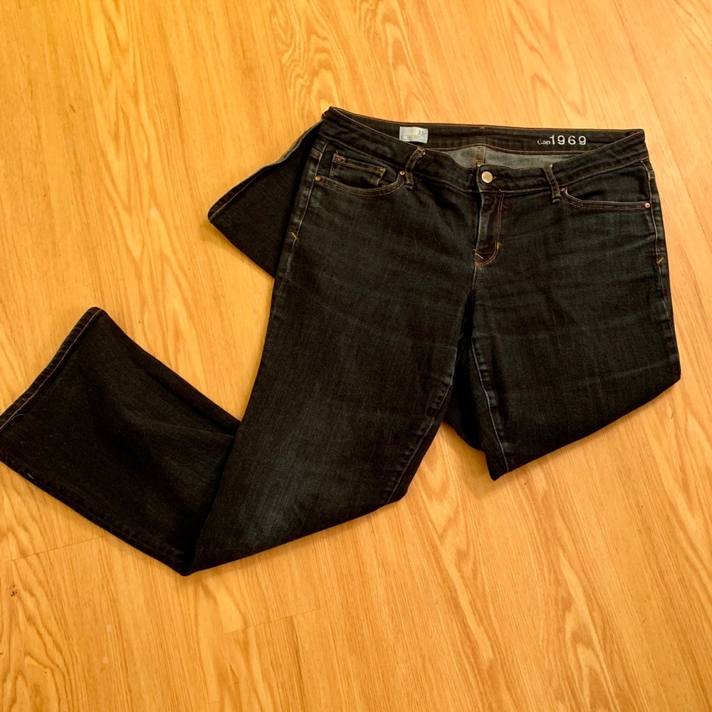 GAP “Sexy Boot” Cut Jeans in Great Condition